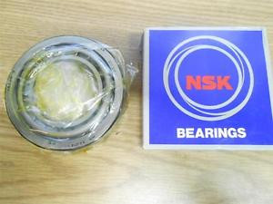 NOS NSK HR32212JP5 TAPERED ROLLER BEARING HR32212J