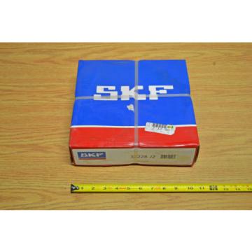 SKF tapered roller bearing 32228 J2     250 mm X 140 mm X 71,75 mm